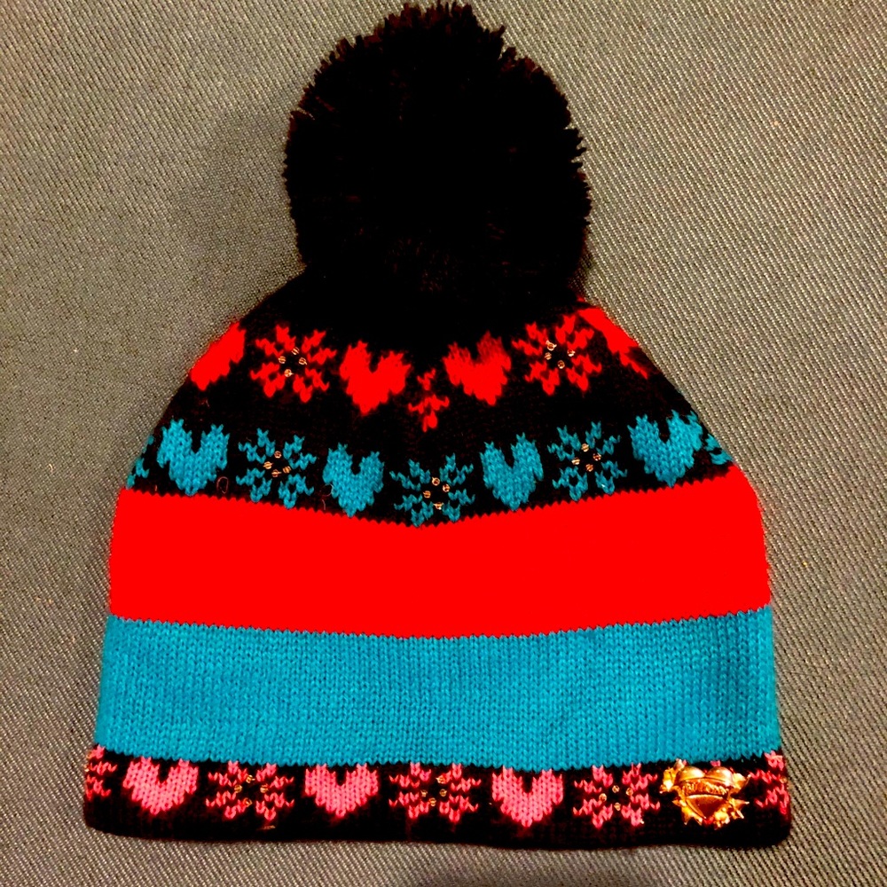 Betsey Johnson beanie winter hat with poof